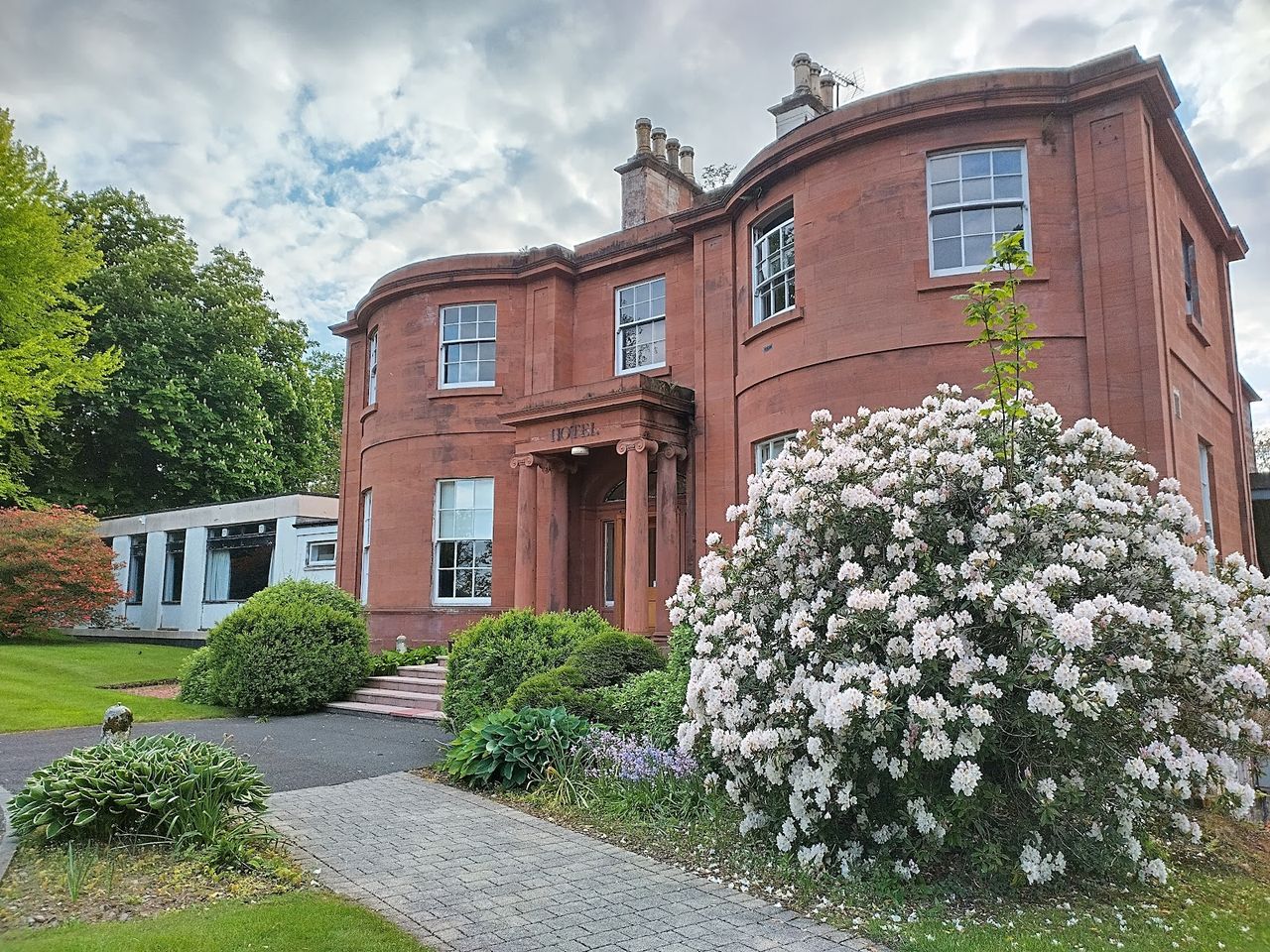 Woodland House Hotel